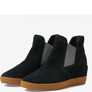 NWT Sorel Waterproof Black and Gray Ankle Boots